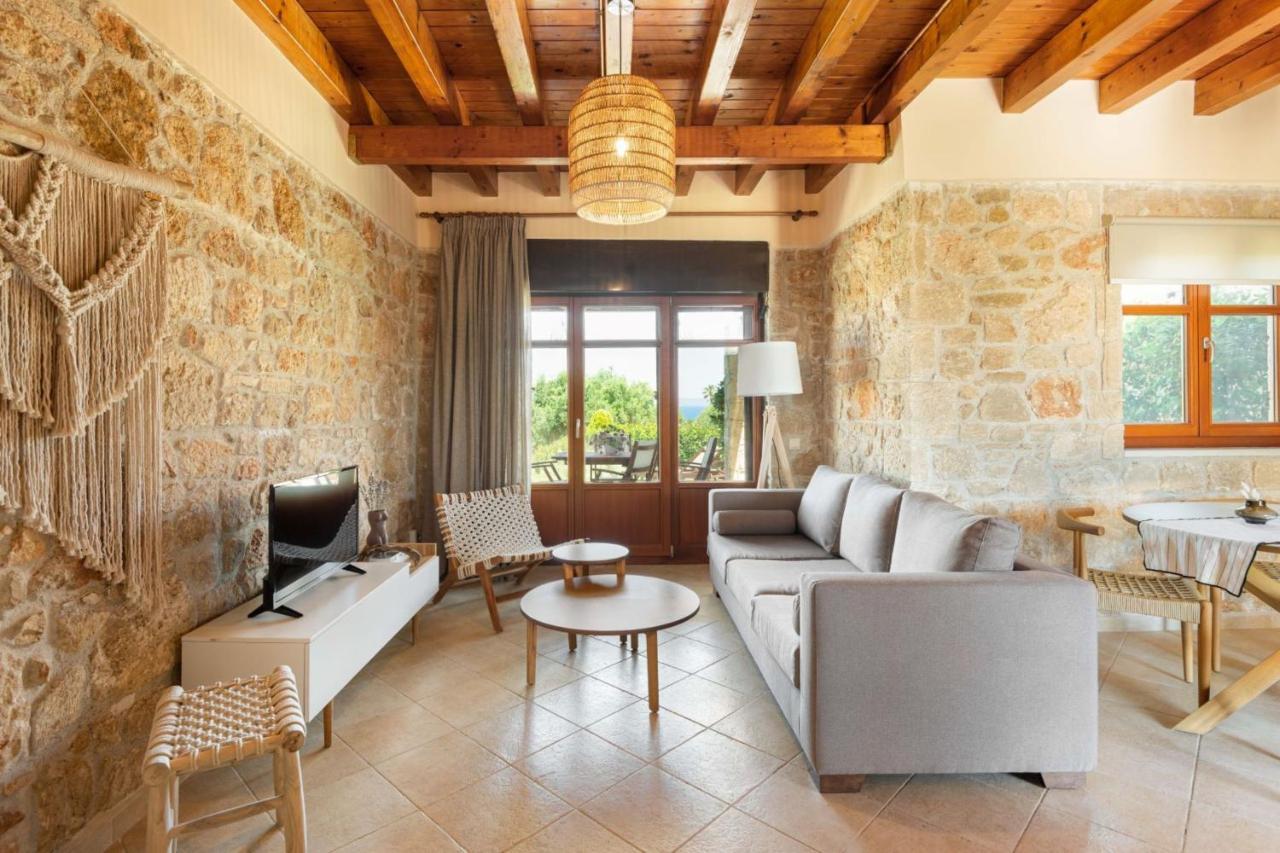 Rastoni Retreats #Feelslikehome أفيتوس المظهر الخارجي الصورة