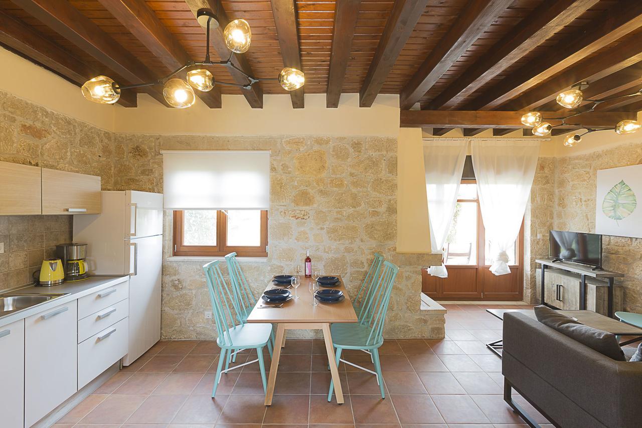 Rastoni Retreats #Feelslikehome أفيتوس المظهر الخارجي الصورة